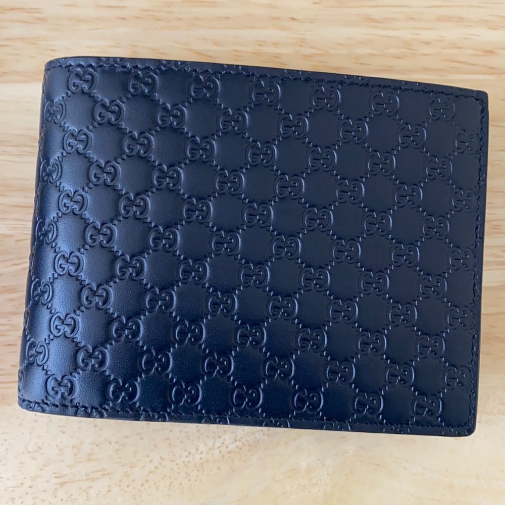 Brand new Gucci wallet! Brand new out of the box